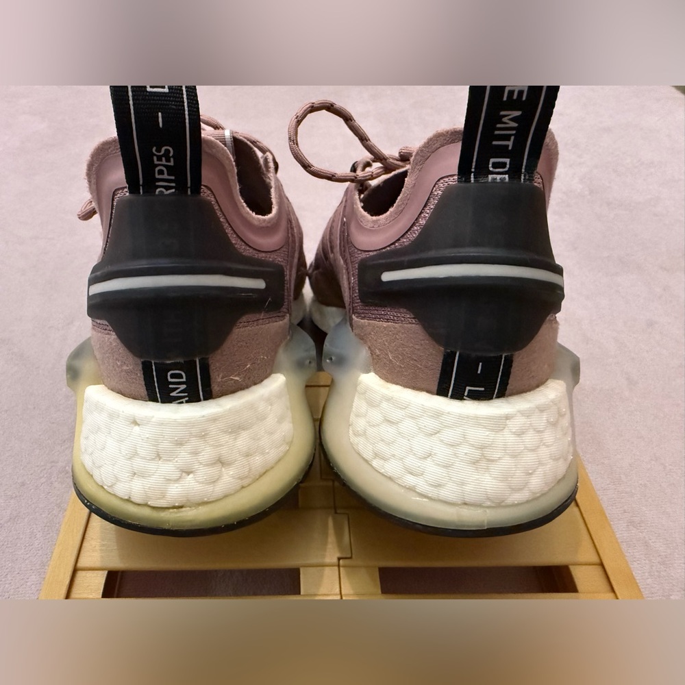 Adidas Originals NMD_V3 Women’s Size 9 Pink Running Sneakers Boost - Picture 8 of 8